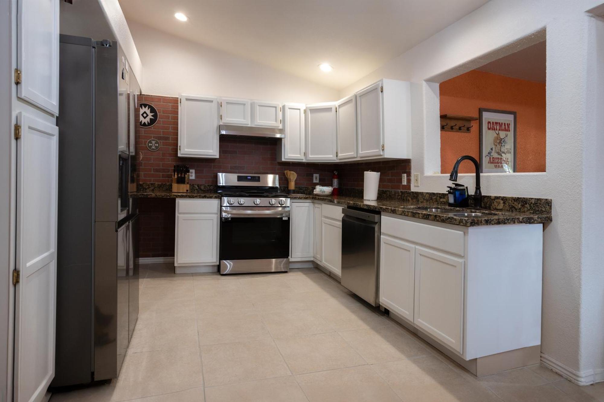 The Triple Palms Villa Kingman Exterior photo