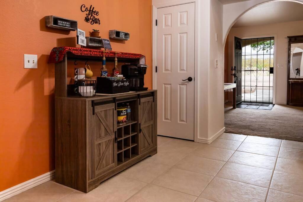 The Triple Palms Villa Kingman Exterior photo