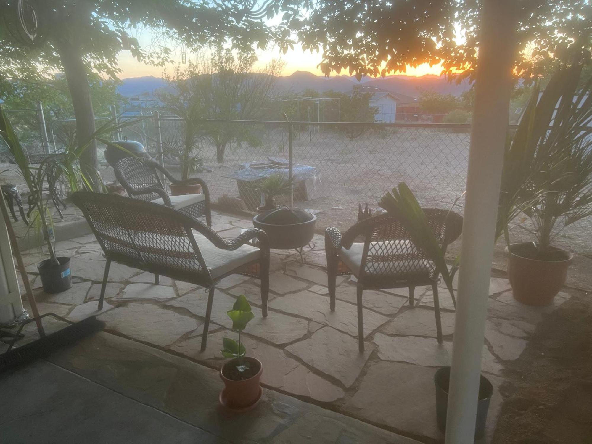 The Triple Palms Villa Kingman Exterior photo